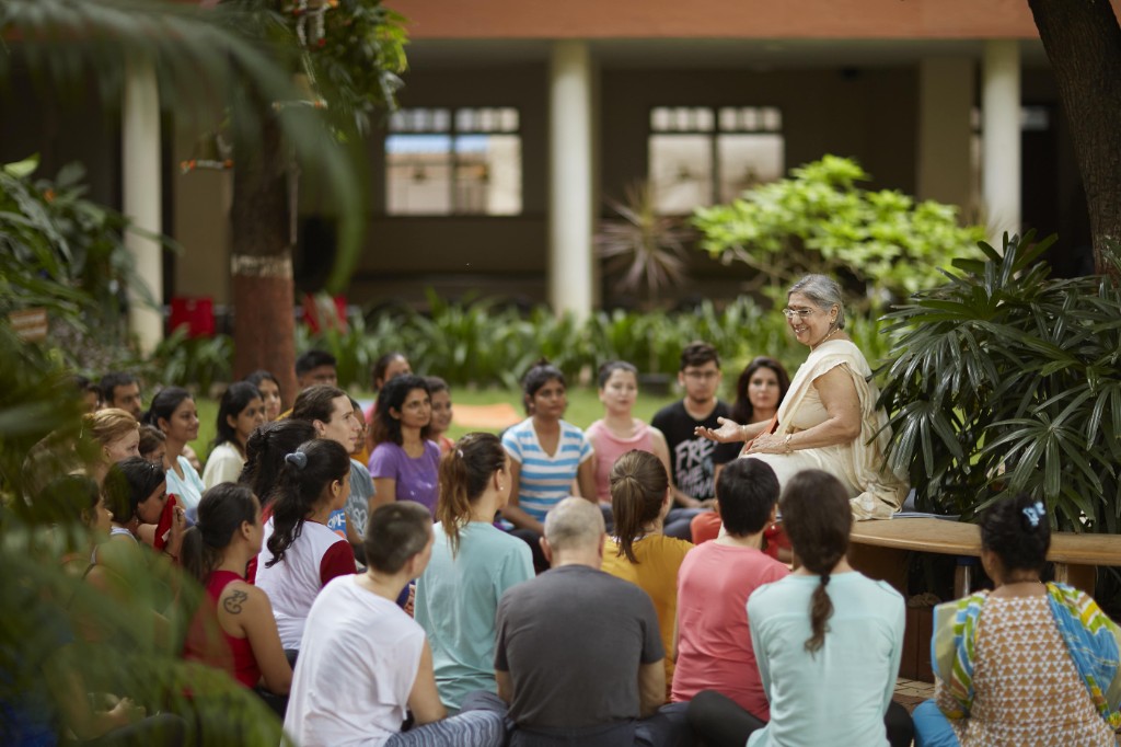 Dr. Hansaji Yogendra with students at The Yoga Institute, Mumbai